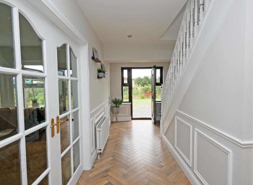29 Mill Road West, Carryduff, Belfast, BT8 8HH