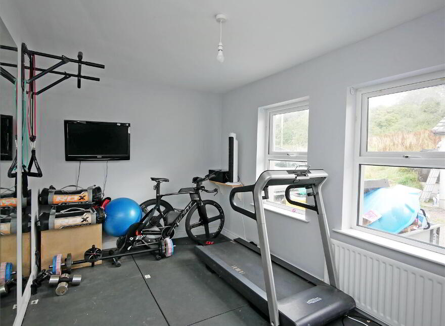 29 Mill Road West, Carryduff, Belfast, BT8 8HH