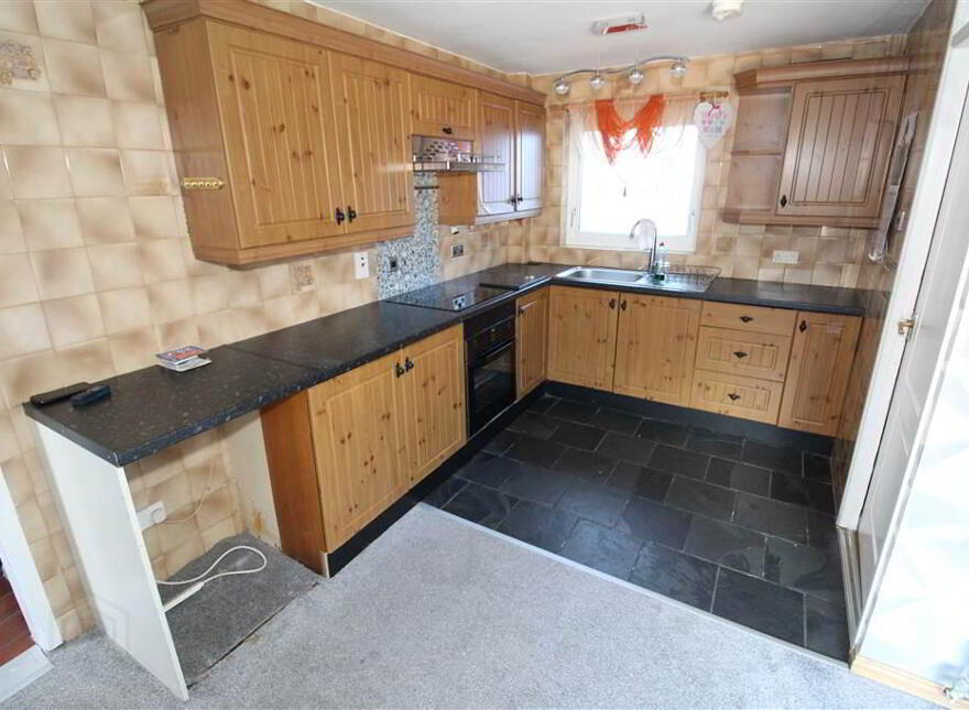 2 Roslin Gardens, Belfast, BT5 7FZ