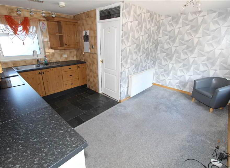 2 Roslin Gardens, Belfast, BT5 7FZ