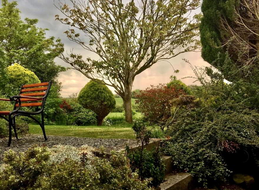 Lus Mor Cottage, 30 The New Road, Royal Hillsborough, BT26 6ND