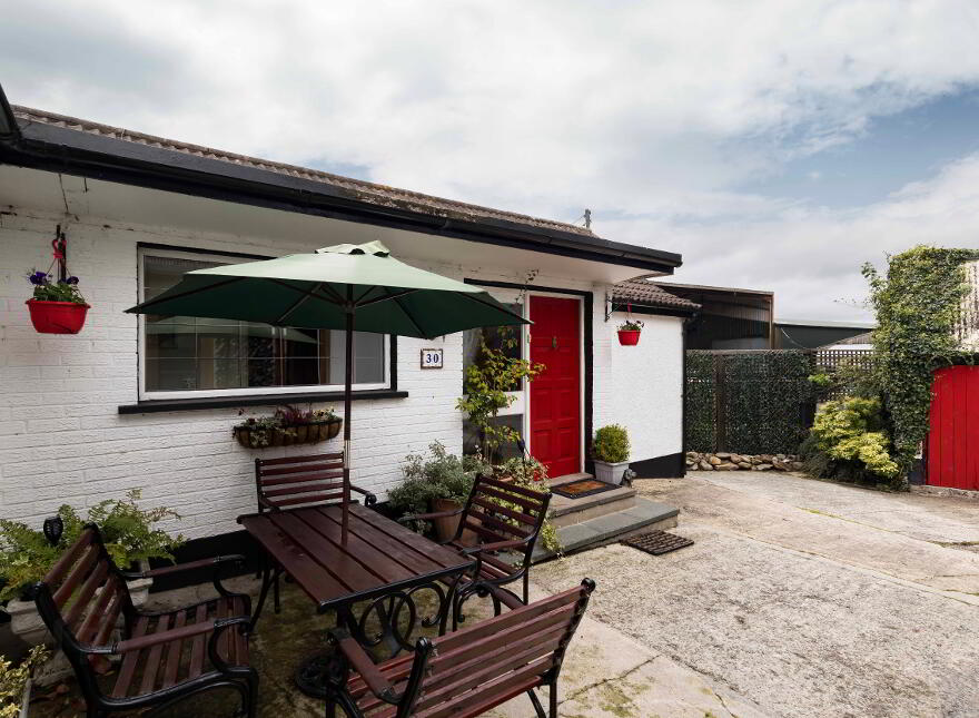 Lus Mor Cottage, 30 The New Road, Royal Hillsborough, BT26 6ND