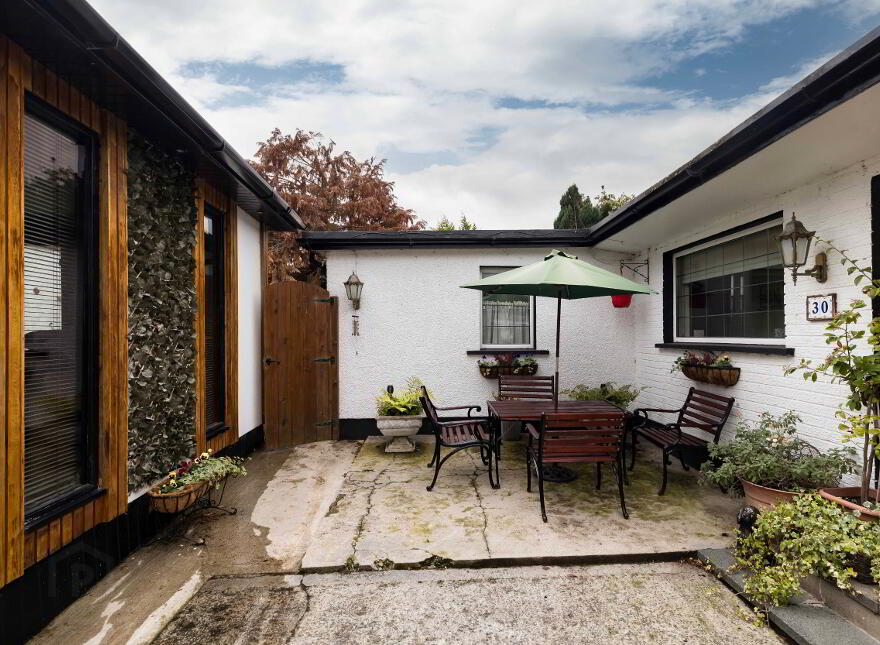 Lus Mor Cottage, 30 The New Road, Royal Hillsborough, BT26 6ND