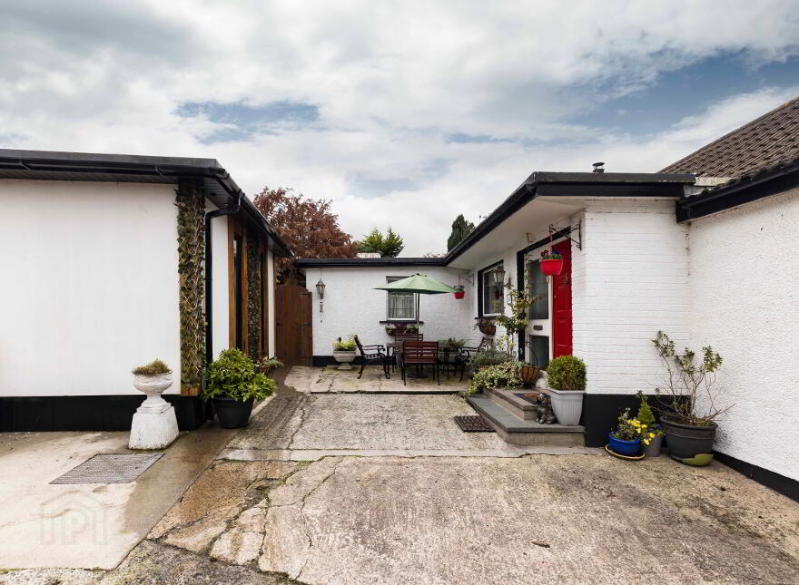 Lus Mor Cottage, 30 The New Road, Royal Hillsborough, BT26 6ND