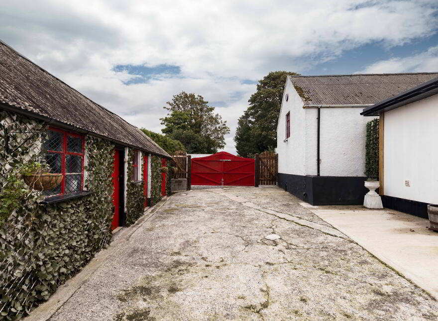 Lus Mor Cottage, 30 The New Road, Royal Hillsborough, BT26 6ND