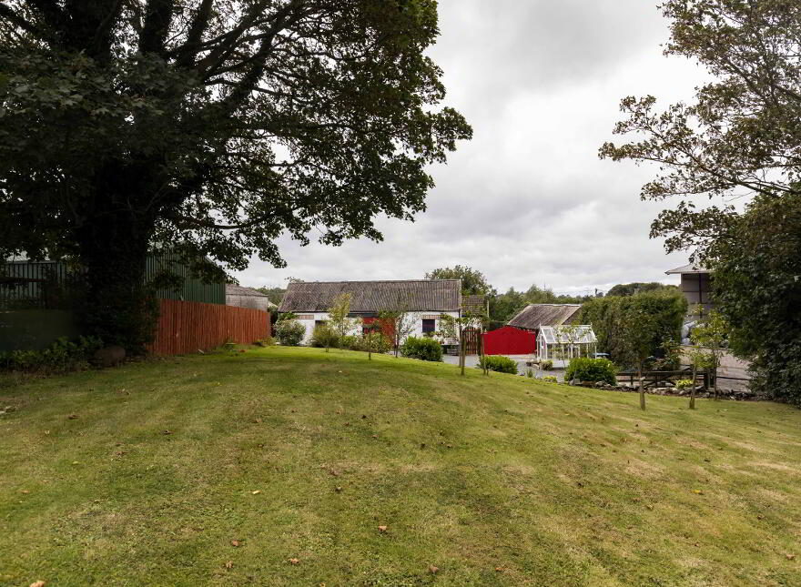 Lus Mor Cottage, 30 The New Road, Royal Hillsborough, BT26 6ND