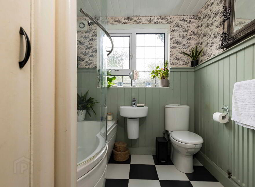 Lus Mor Cottage, 30 The New Road, Royal Hillsborough, BT26 6ND