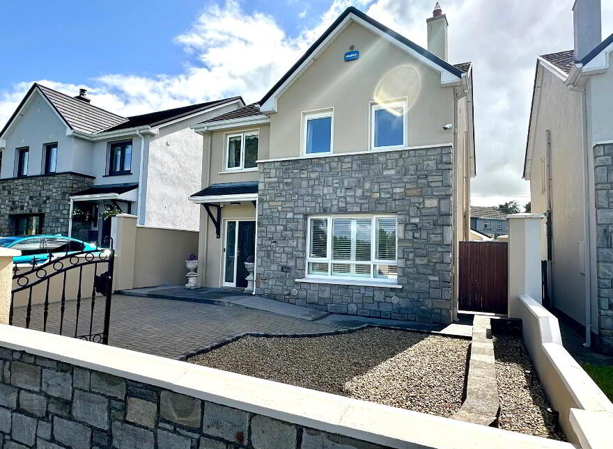 22 Earls Court, Ballymote, F56TR92