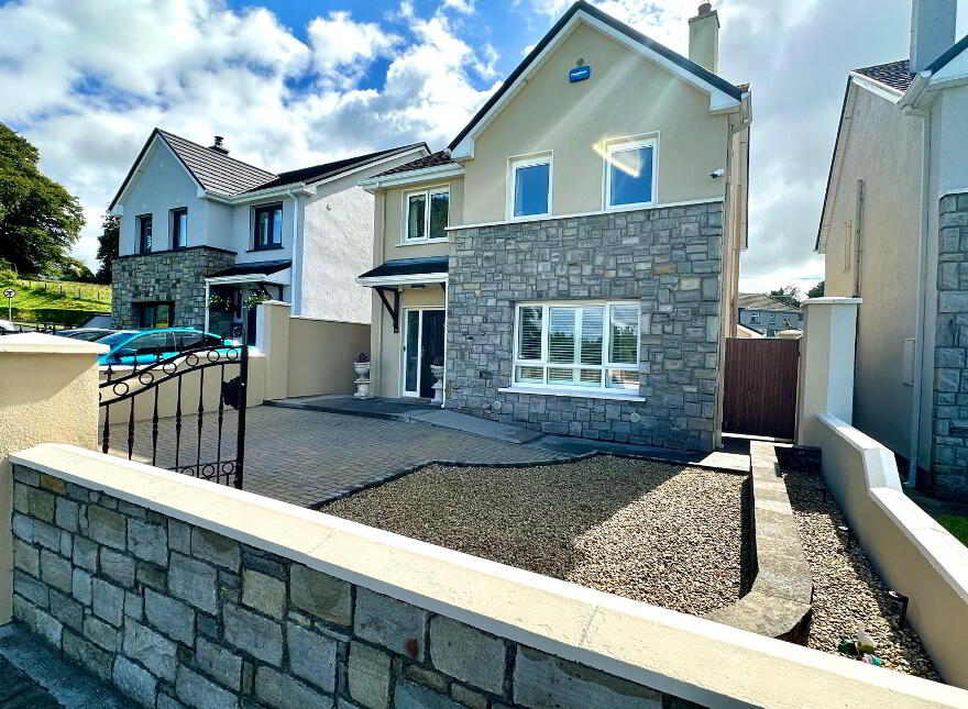 22 Earls Court, Ballymote, F56TR92