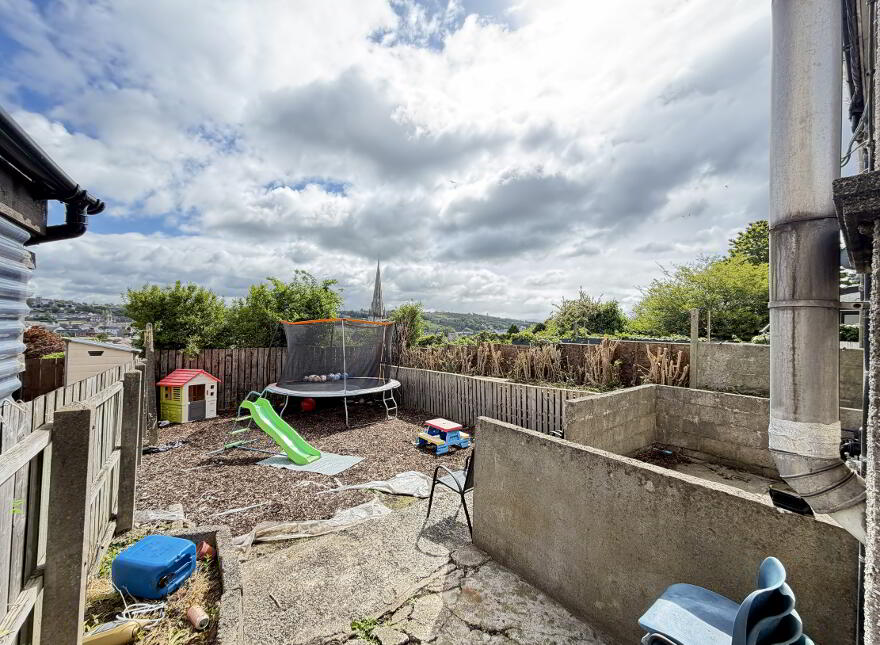 18 Barcroft Park, Newry, BT35 8EN