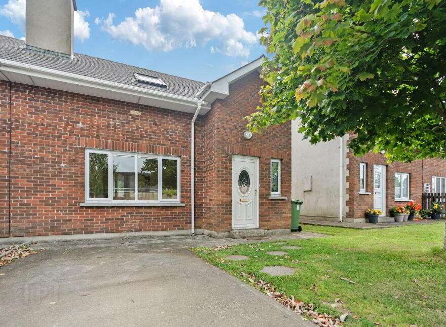8 Ivy Close, New Line, Charleville photo