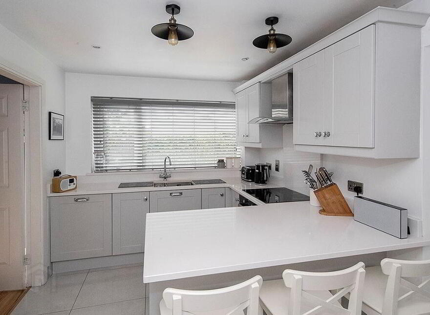 8 Hilview Drive, Dungarvan