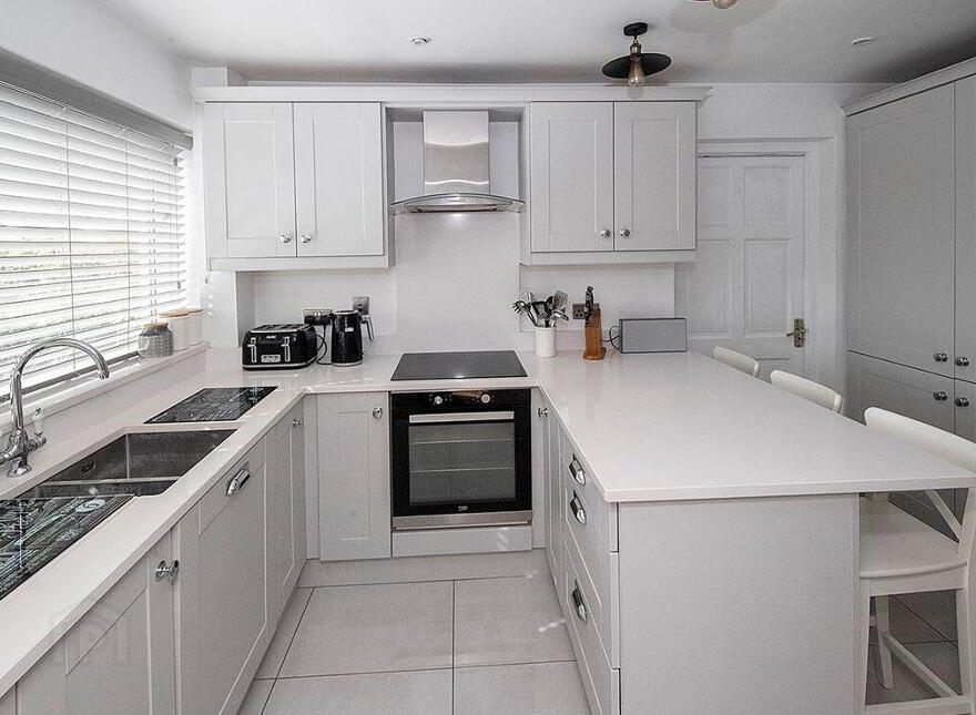 8 Hilview Drive, Dungarvan