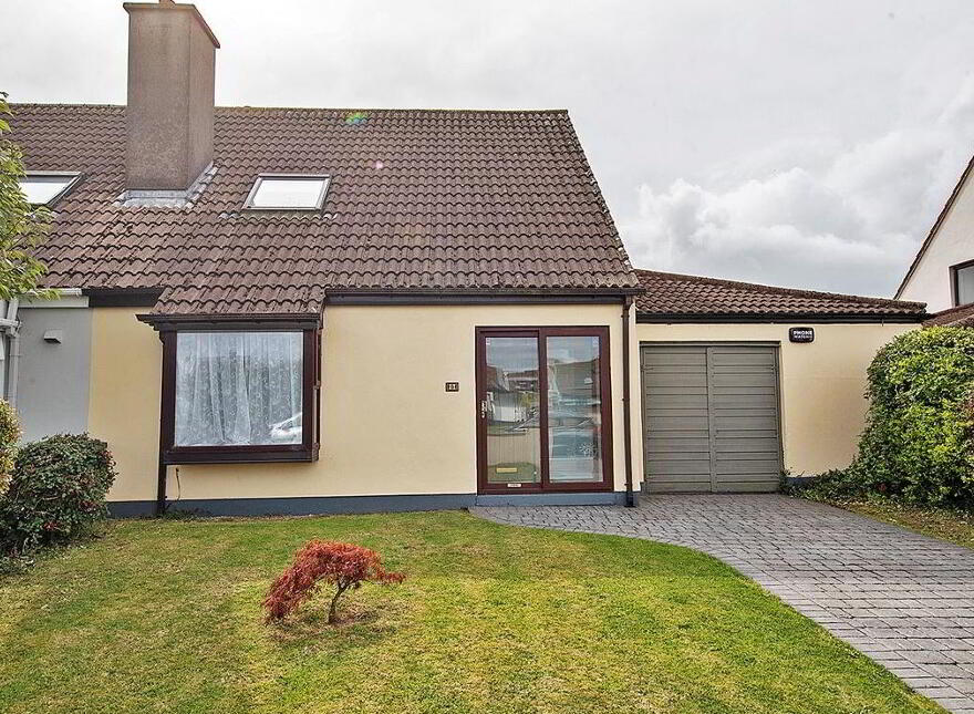 8 Hilview Drive, Dungarvan photo