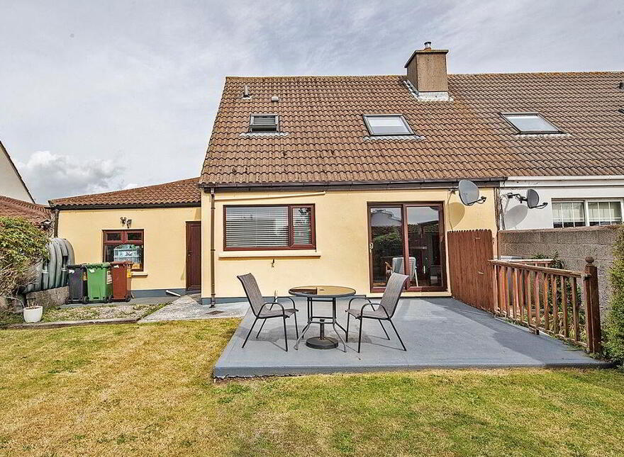 8 Hilview Drive, Dungarvan