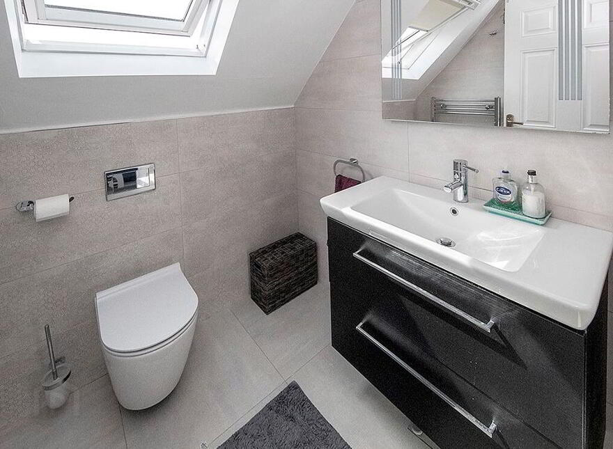 8 Hilview Drive, Dungarvan