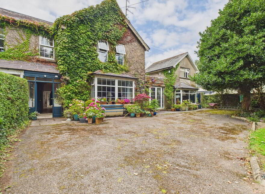1 Midvale, Cove Road, Tramore, X91P5R7 photo