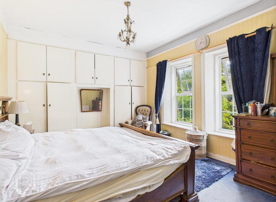 1 Midvale, Cove Road, Tramore, X91P5R7