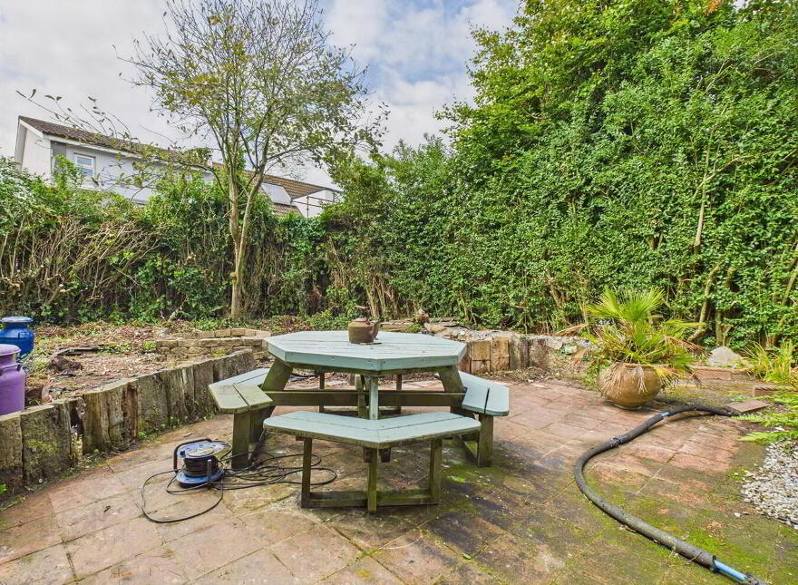 1 Midvale, Cove Road, Tramore, X91P5R7
