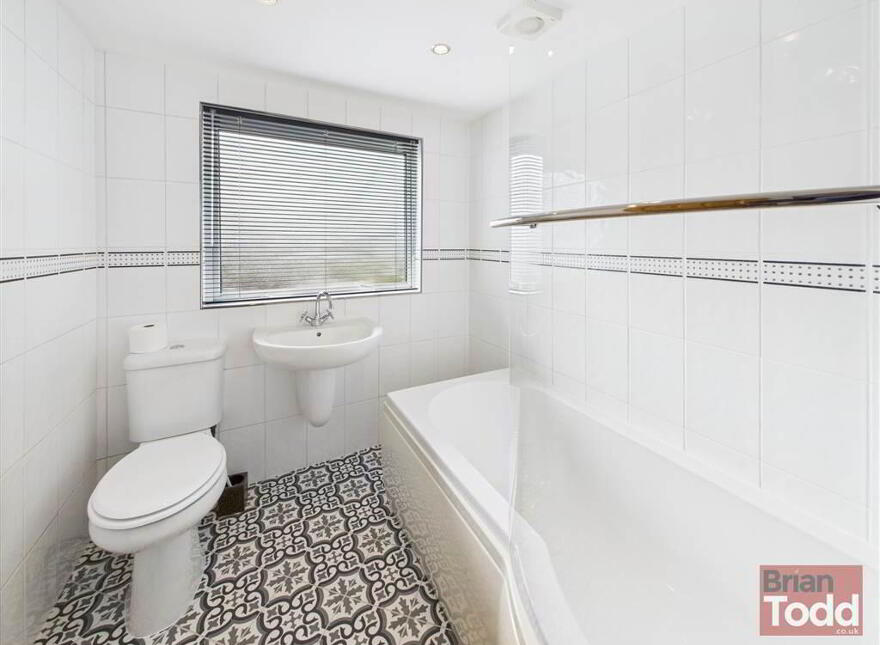 Old Glenarm Road, Larne, BT40 1NQ