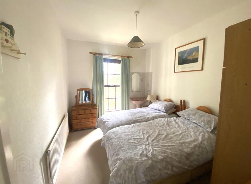 18 St. Dympna's Road, Dromore, BT78 3JG