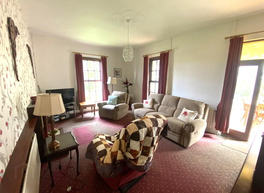 18 St. Dympna's Road, Dromore, BT78 3JG