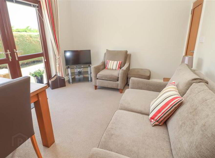 10 Carrowreagh Park, Dundonald, Belfast, BT16 1TN