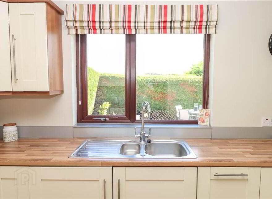 10 Carrowreagh Park, Dundonald, Belfast, BT16 1TN