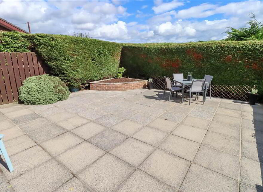 10 Carrowreagh Park, Dundonald, Belfast, BT16 1TN
