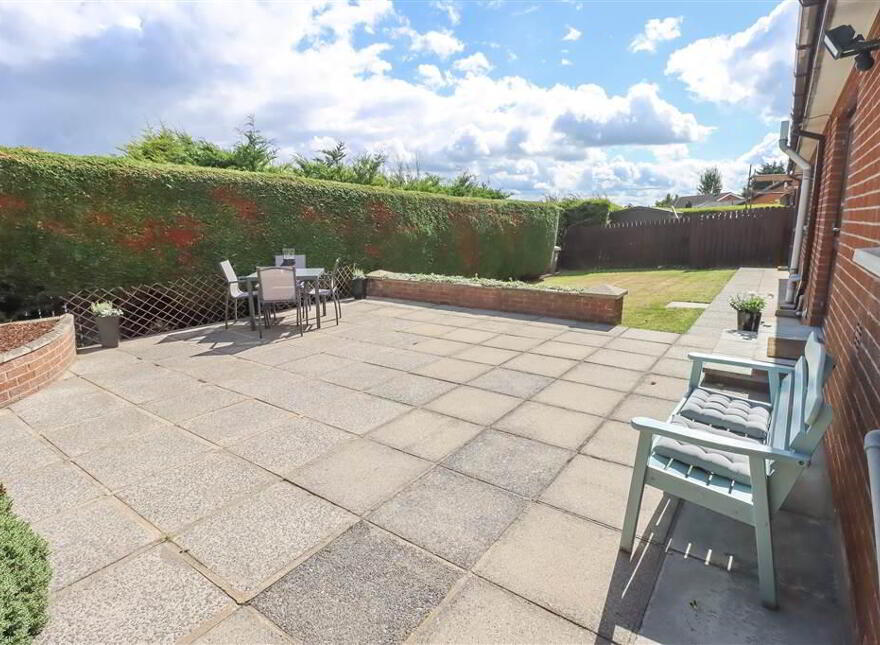 10 Carrowreagh Park, Dundonald, Belfast, BT16 1TN
