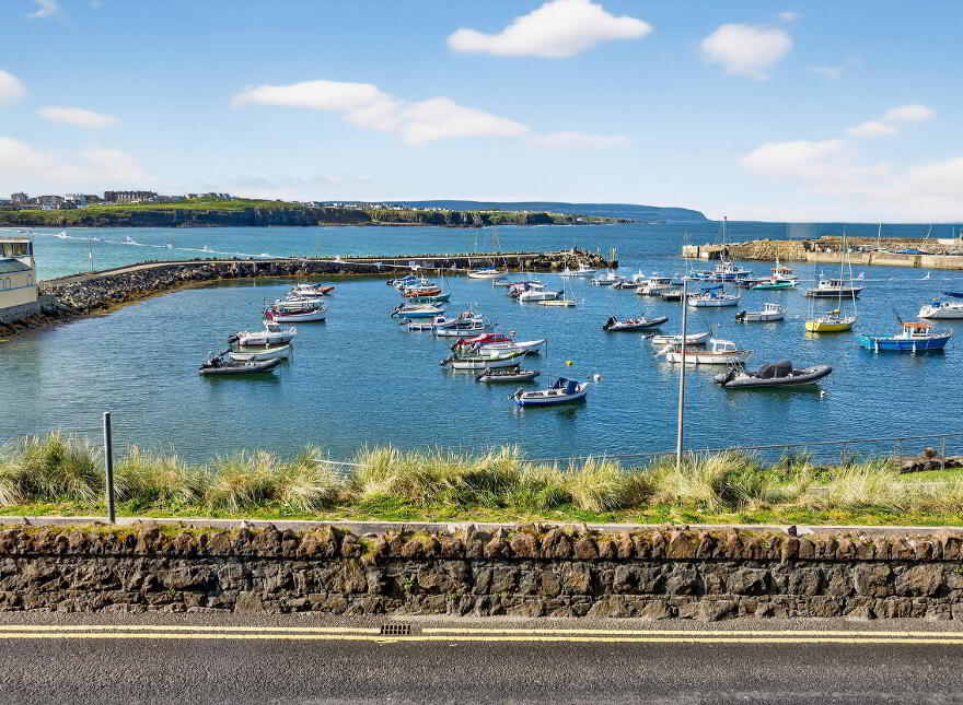 32 Kerr Street, Portrush, BT56 8DG