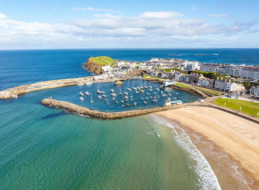 32 Kerr Street, Portrush, BT56 8DG