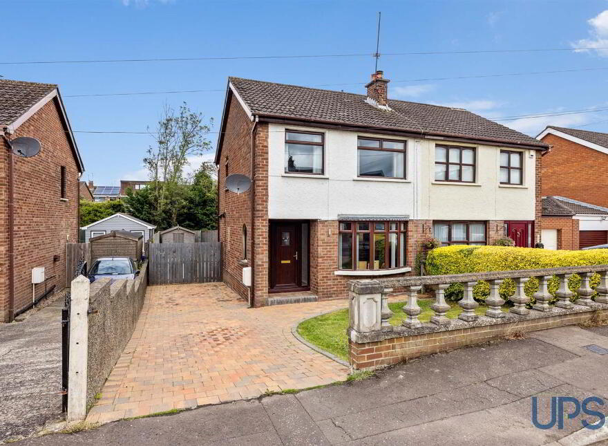 39 Dalebrook Park, Finaghy Road North, Belfast, BT11 9EW photo