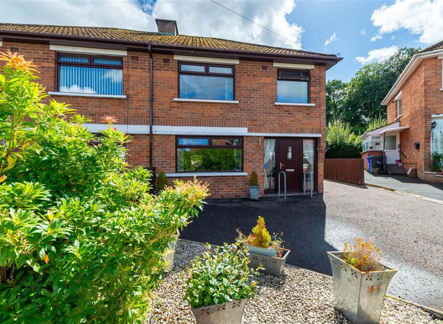 96 Erinvale Avenue, Erinvale, Belfast, BT10 0FP