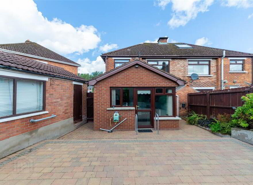 96 Erinvale Avenue, Erinvale, Belfast, BT10 0FP