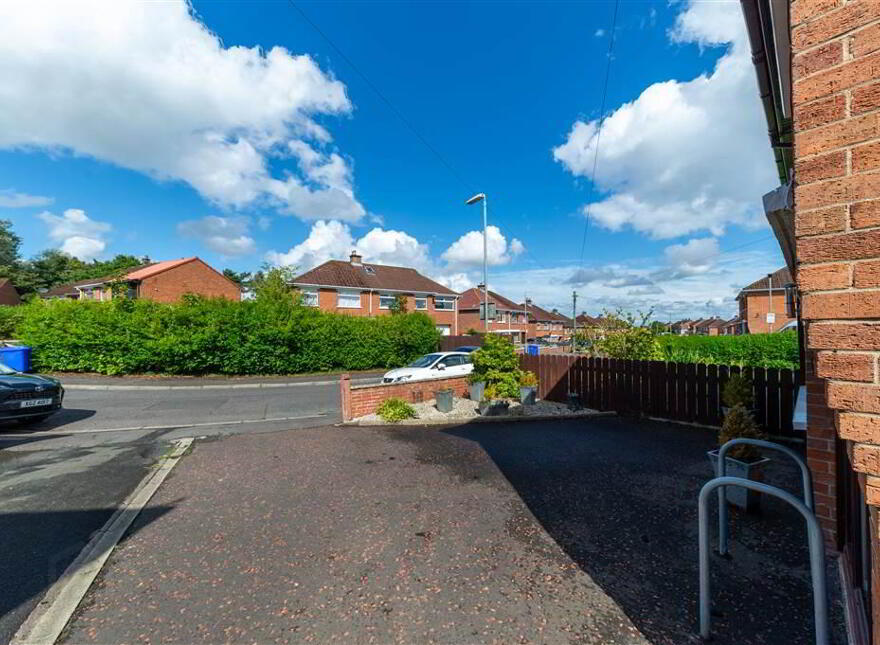 96 Erinvale Avenue, Erinvale, Belfast, BT10 0FP