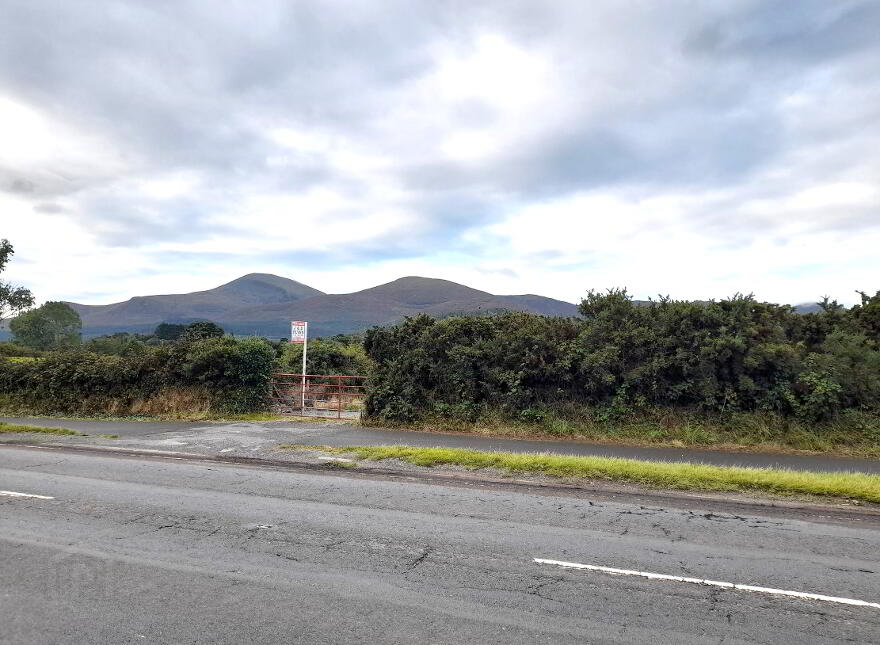 "The Halfway", Newcastle Road, Sawmill Road, Castlewellan, BT31 9HF