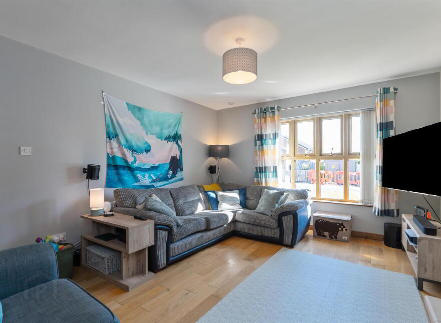 19 Woodrow Gardens, Saintfield, BT24 7WG