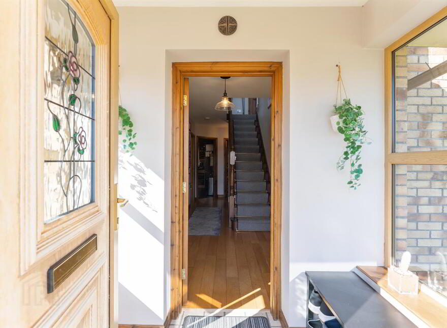 19 Woodrow Gardens, Saintfield, BT24 7WG
