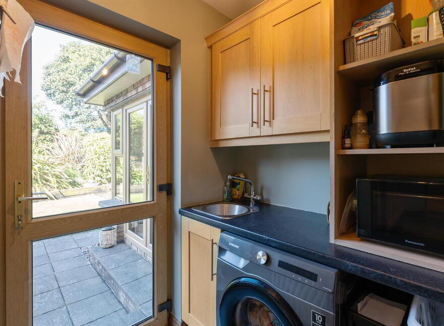 19 Woodrow Gardens, Saintfield, BT24 7WG