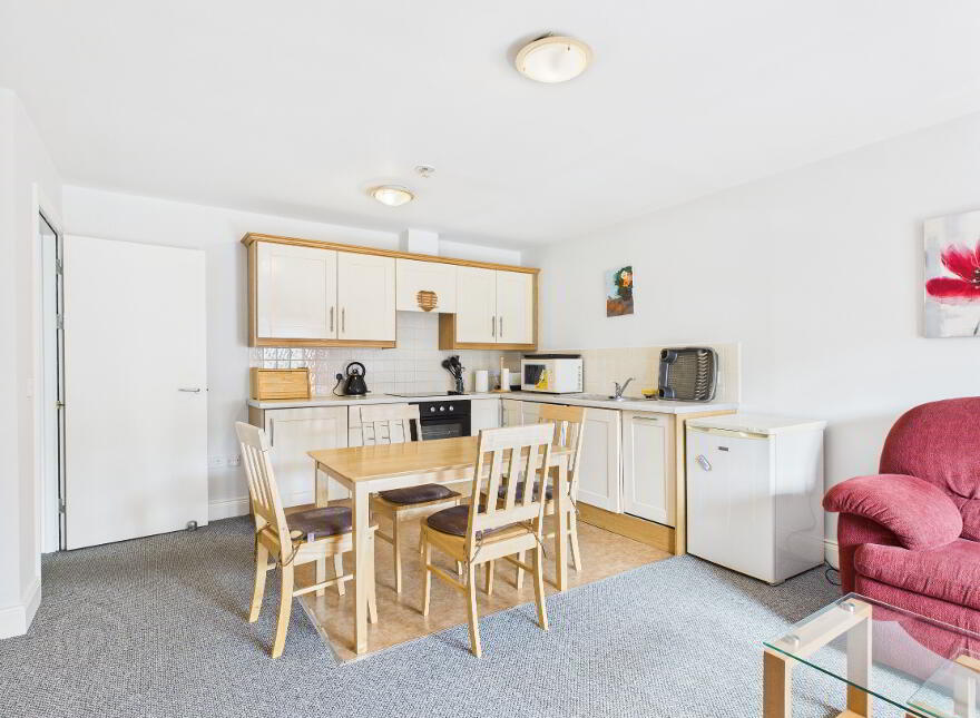 27 Waterside, Ashe Quay,, Fermoy, P61A031