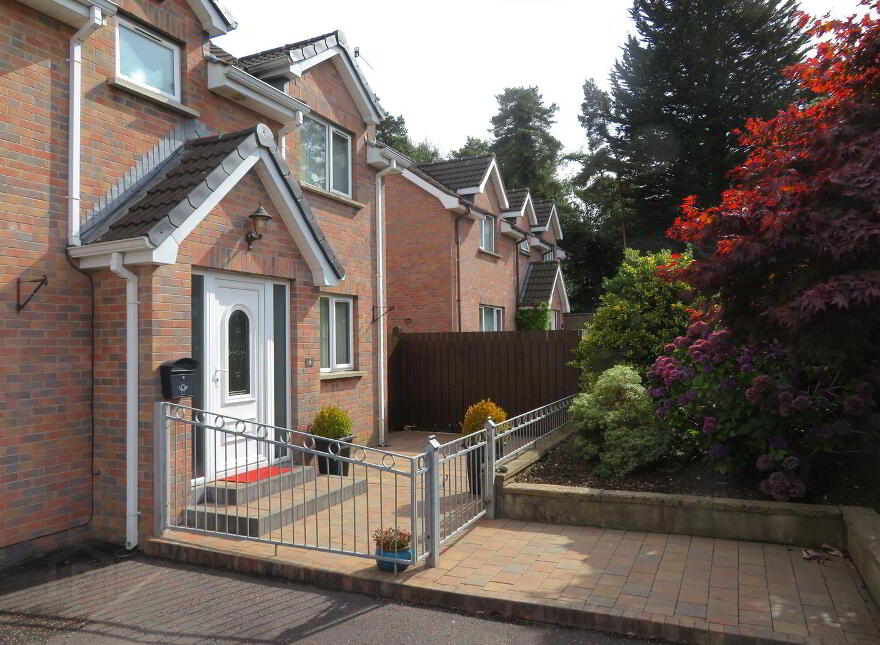 4 Hazelgrove Avenue, Lurgan, Craigavon, BT66 7TF