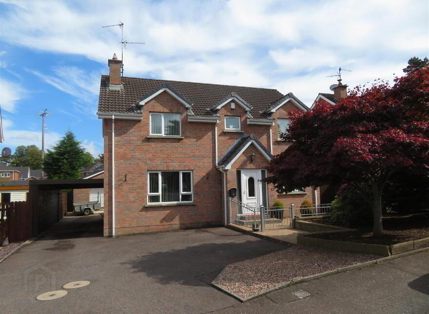 4 Hazelgrove Avenue, Lurgan, Craigavon, BT66 7TF photo
