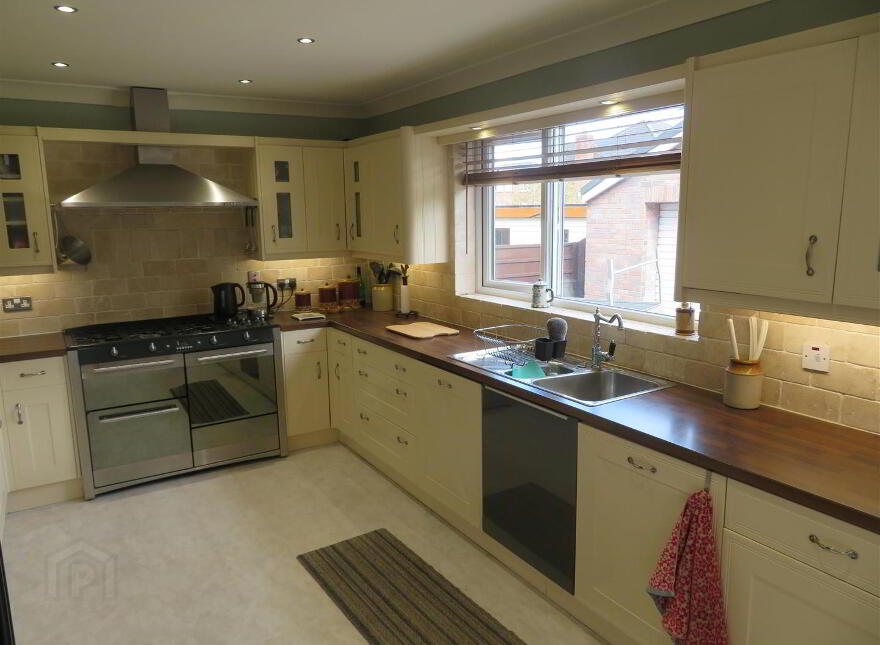 4 Hazelgrove Avenue, Lurgan, Craigavon, BT66 7TF