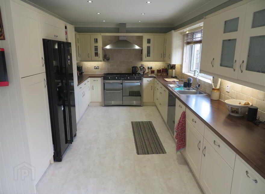4 Hazelgrove Avenue, Lurgan, Craigavon, BT66 7TF