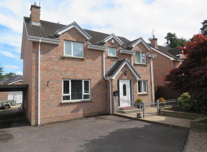 4 Hazelgrove Avenue, Lurgan, Craigavon, BT66 7TF