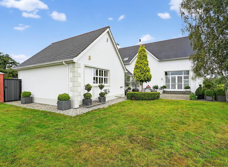 14 Peartree Hill, Dundonald, Belfast, BT16 1XA