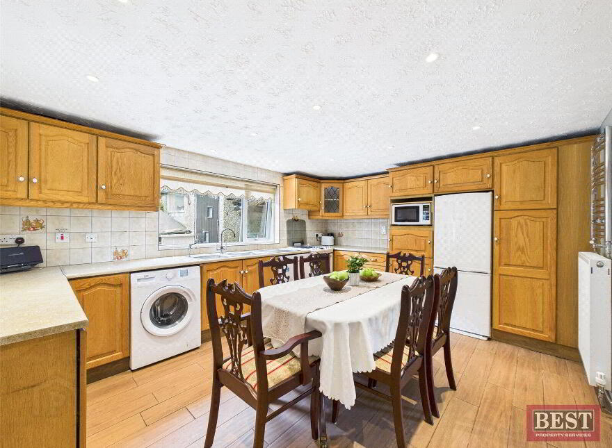 9 Forkhill Road, Cloughoge, Newry, BT35 8LZ