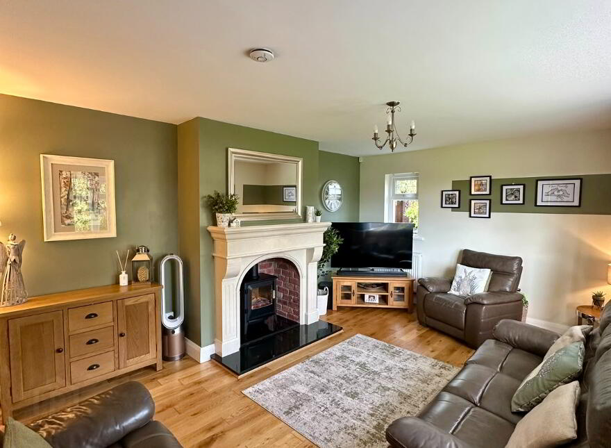 60 Broomhill Park, Coleraine, BT51 3AN