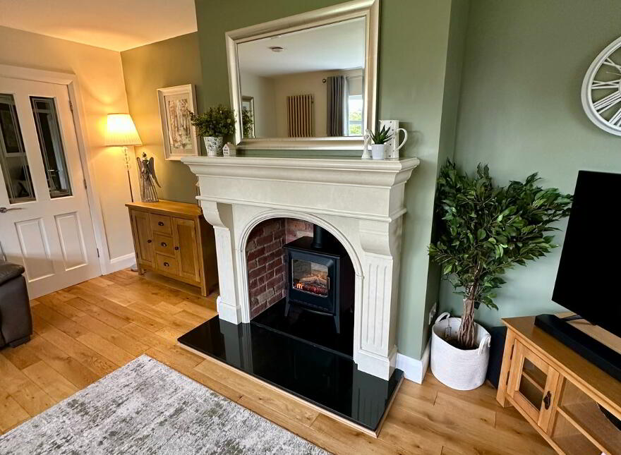 60 Broomhill Park, Coleraine, BT51 3AN
